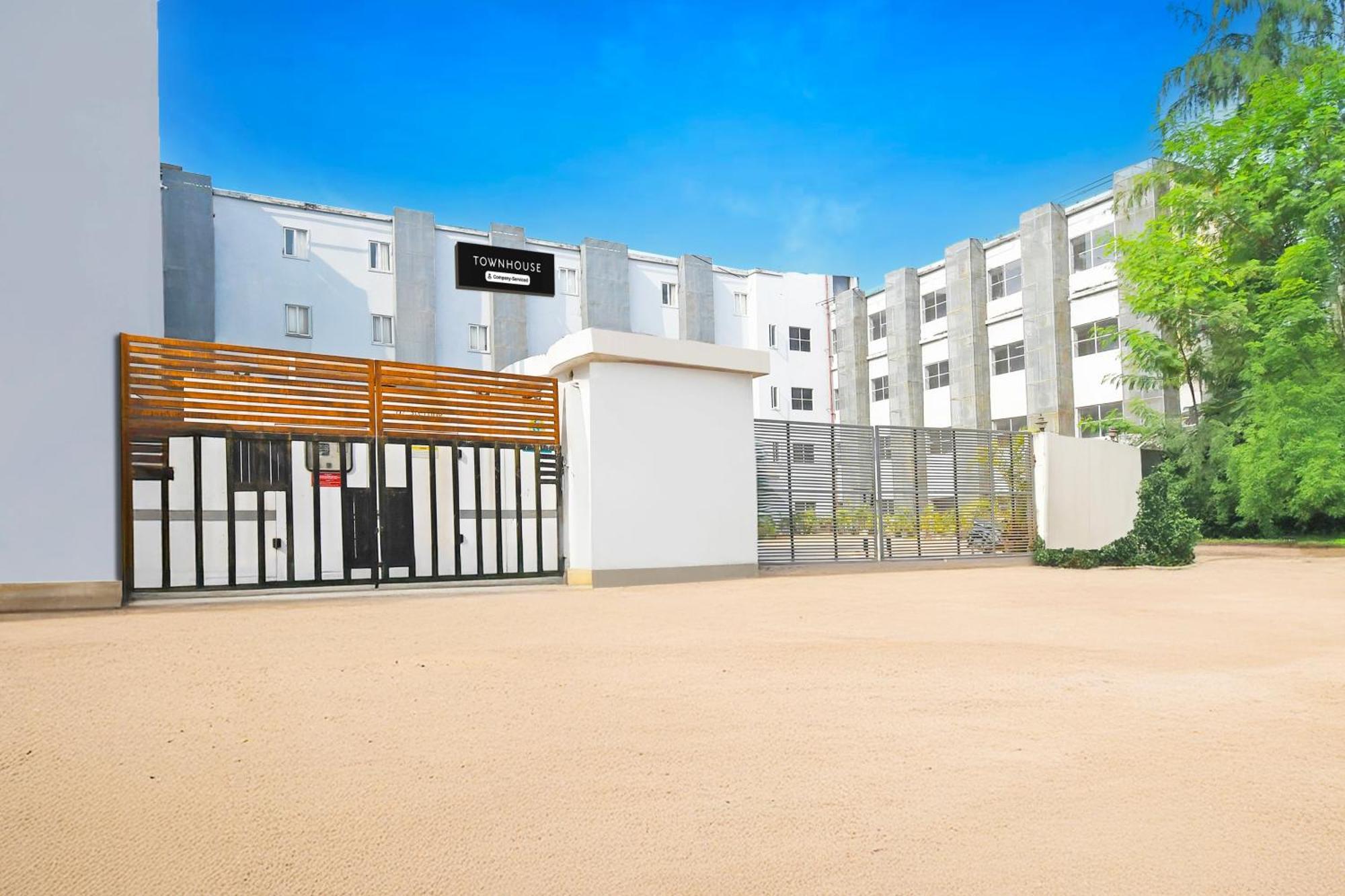 Super Townhouse Mancheswar Industrial Estate Hotel Bhuvanesvar Kültér fotó